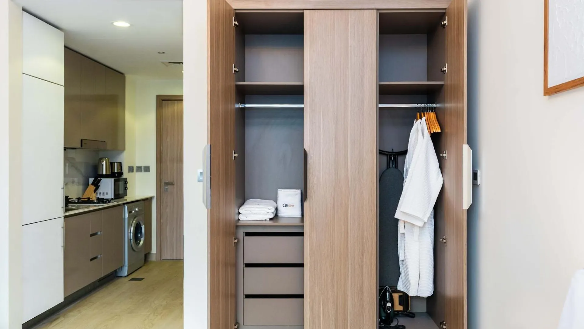 Citihome- Elegant Studio Retreat With Cozy Comfort Dubai 0*,