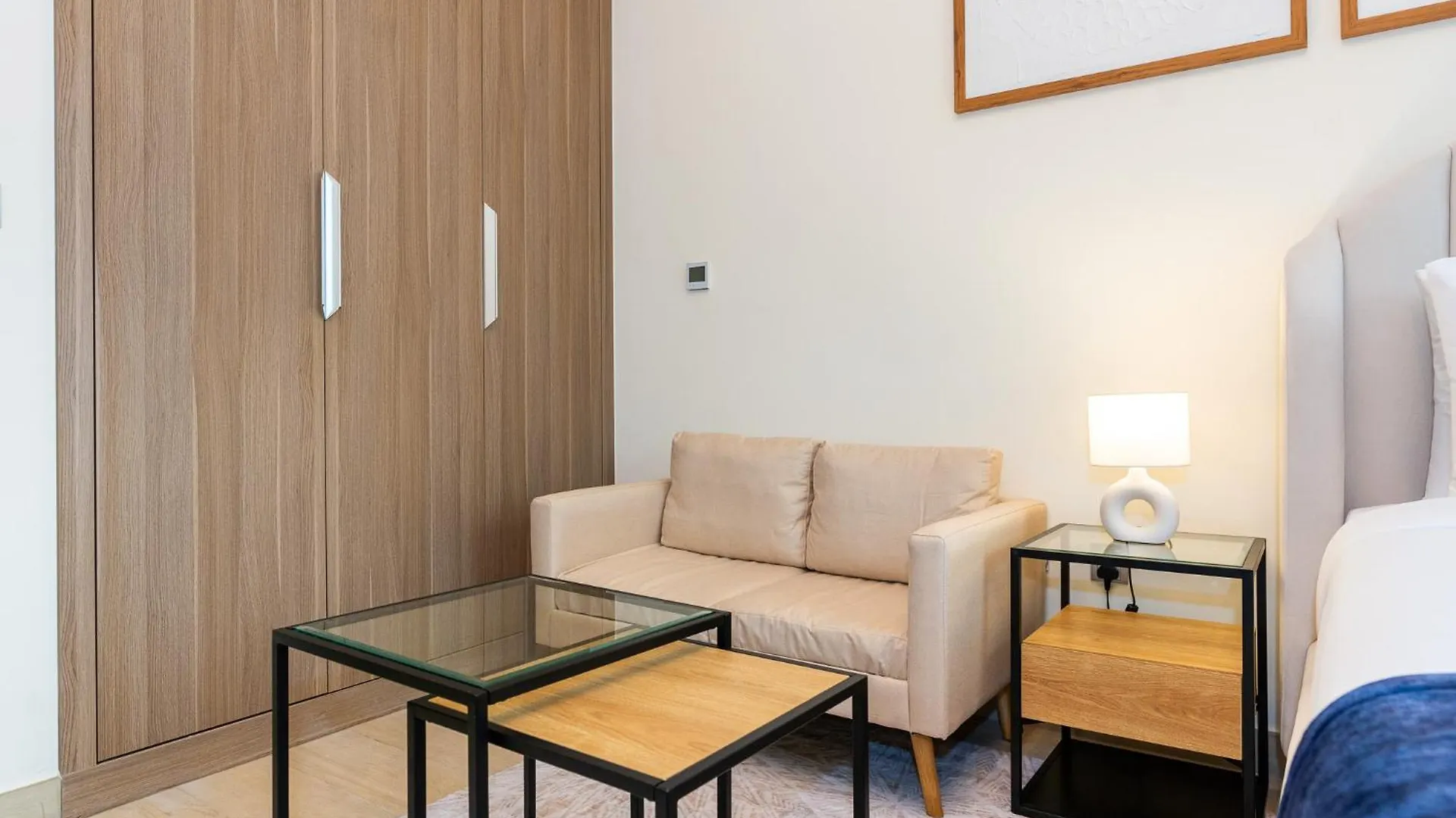 Citihome- Elegant Studio Retreat With Cozy Comfort Dubai