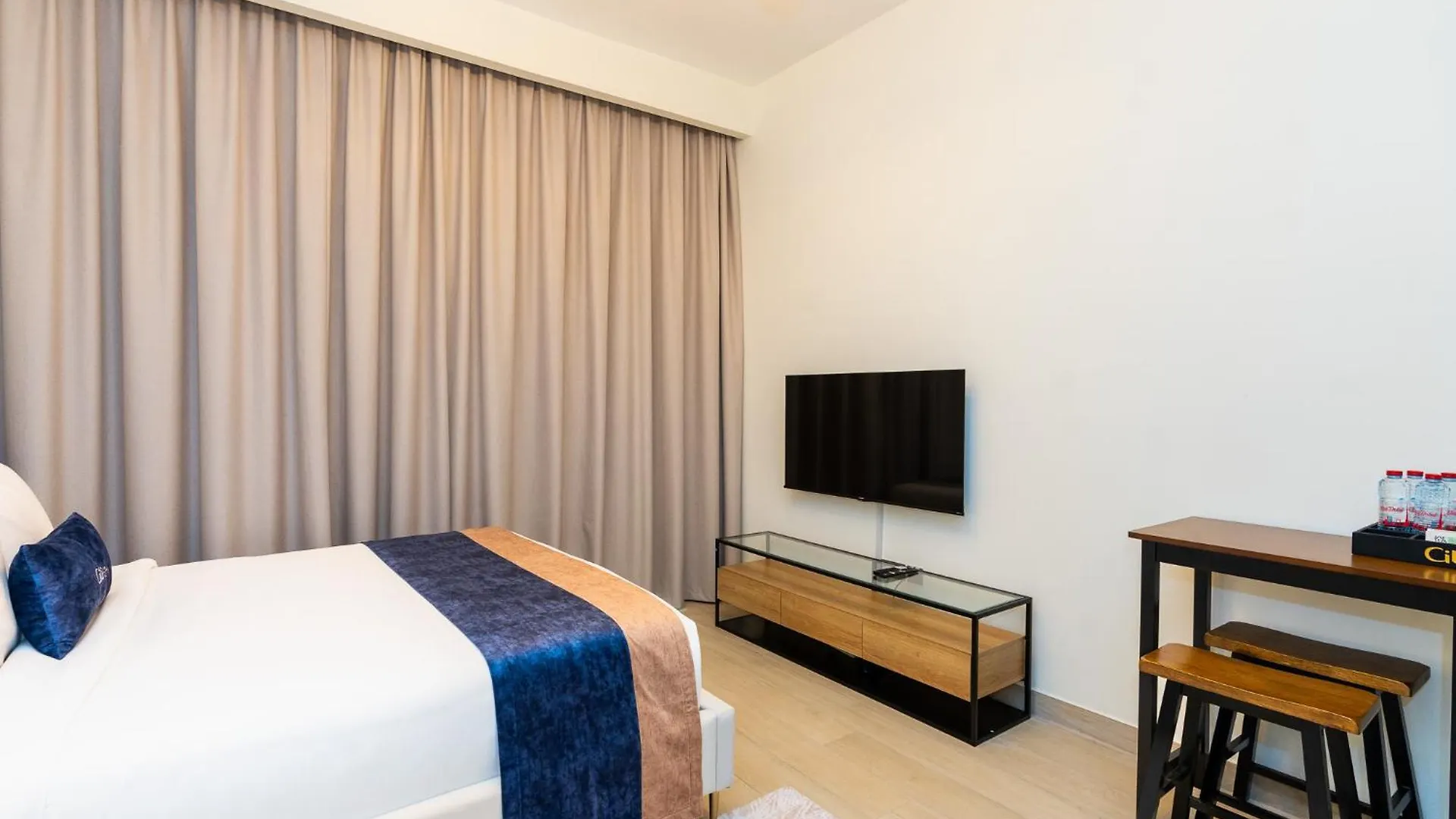 Citihome- Elegant Studio Retreat With Cozy Comfort Dubai 0*,  United Arab Emirates