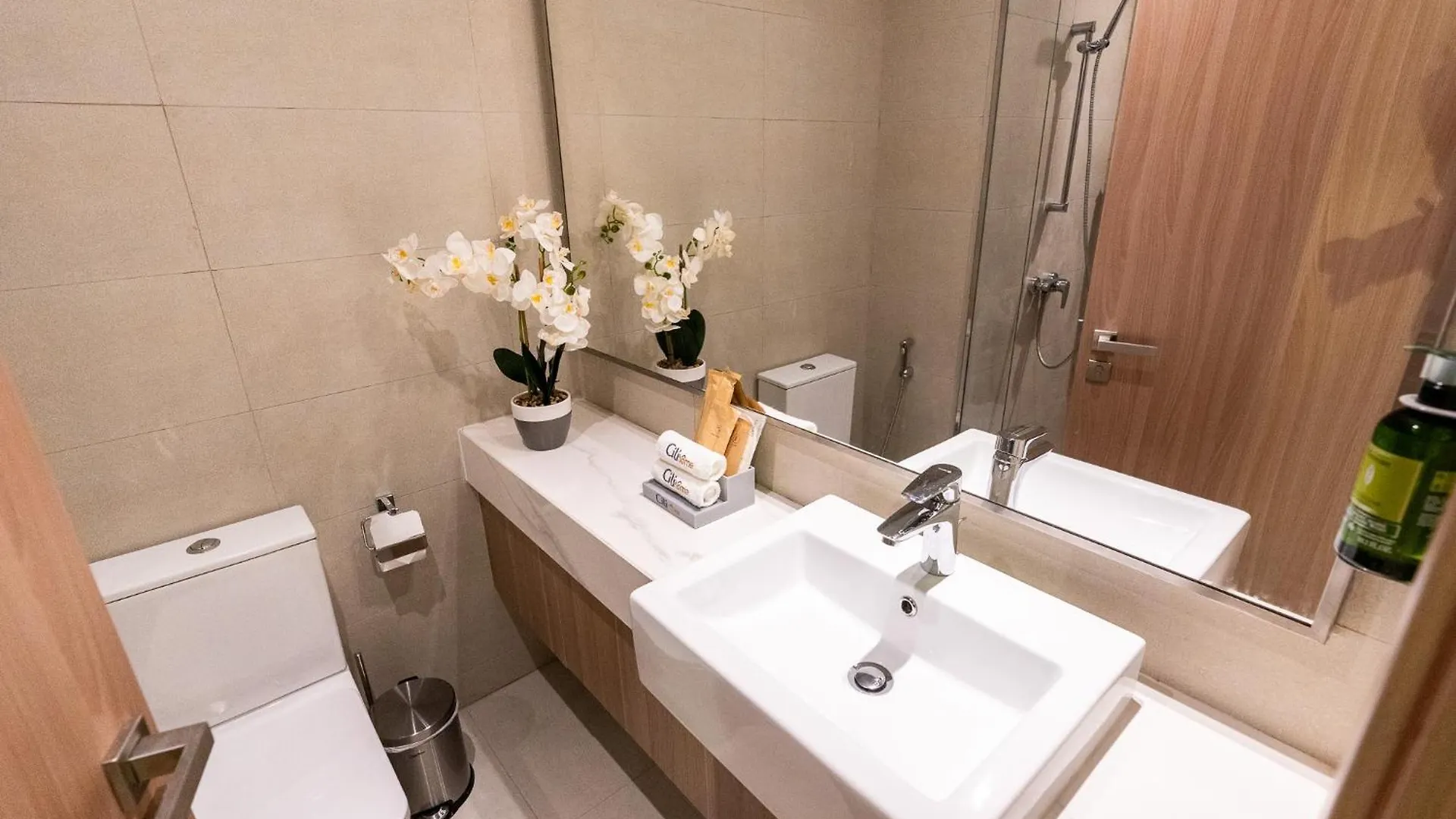Apartment Citihome- Elegant Studio Retreat With Cozy Comfort Dubai